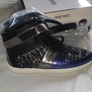 Nine West ROKSTARD Women’s Size 9.5 Black/Chrome High Top Fashion Sneakers NWT